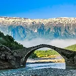 Aleko Holiday home Permet